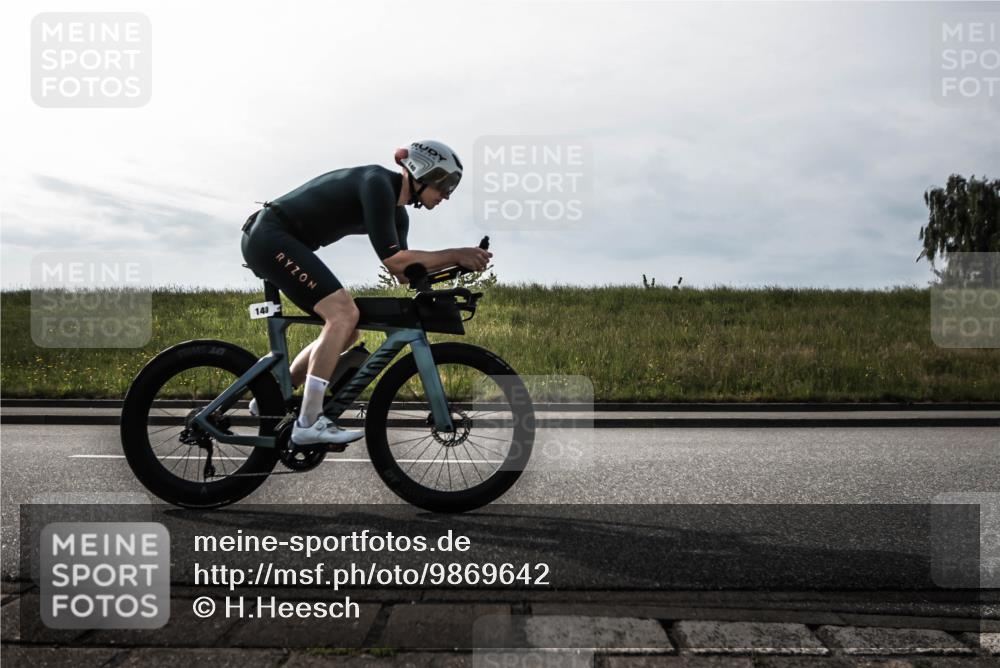 21.06.2026 - 29. Vierlanden-Triathlon H.Heesch http://msf.ph/oto/9869642 21.06.2026 09:11:36 Radfahren 77, 140 meine-sportfotos.de