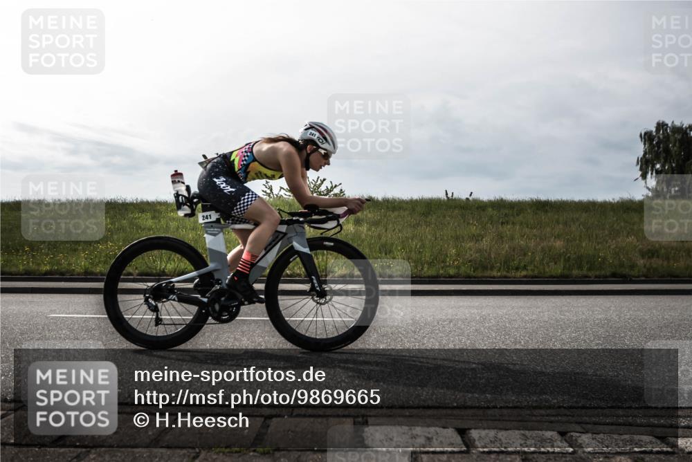 21.06.2026 - 29. Vierlanden-Triathlon H.Heesch http://msf.ph/oto/9869665 21.06.2026 09:12:08 Radfahren 241, 261 meine-sportfotos.de
