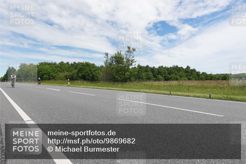 21.06.2026 - Viking Triathlon Michael Burmester http://msf.ph/oto/9869682 21.06.2026 12:03:44 Radfahren 66, 101, 194, 247, 257, 261, 270, 287, 331, 463, 465, 475, 606 meine-sportfotos.de