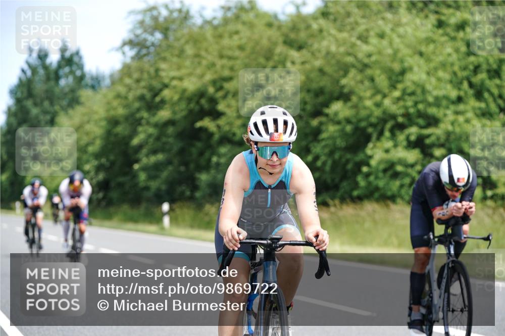 21.06.2026 - Viking Triathlon Michael Burmester http://msf.ph/oto/9869722 21.06.2026 12:30:37 Radfahren 99, 104, 109, 111, 113, 125, 137, 145, 180, 199, 286, 359, 376, 422, 500 meine-sportfotos.de