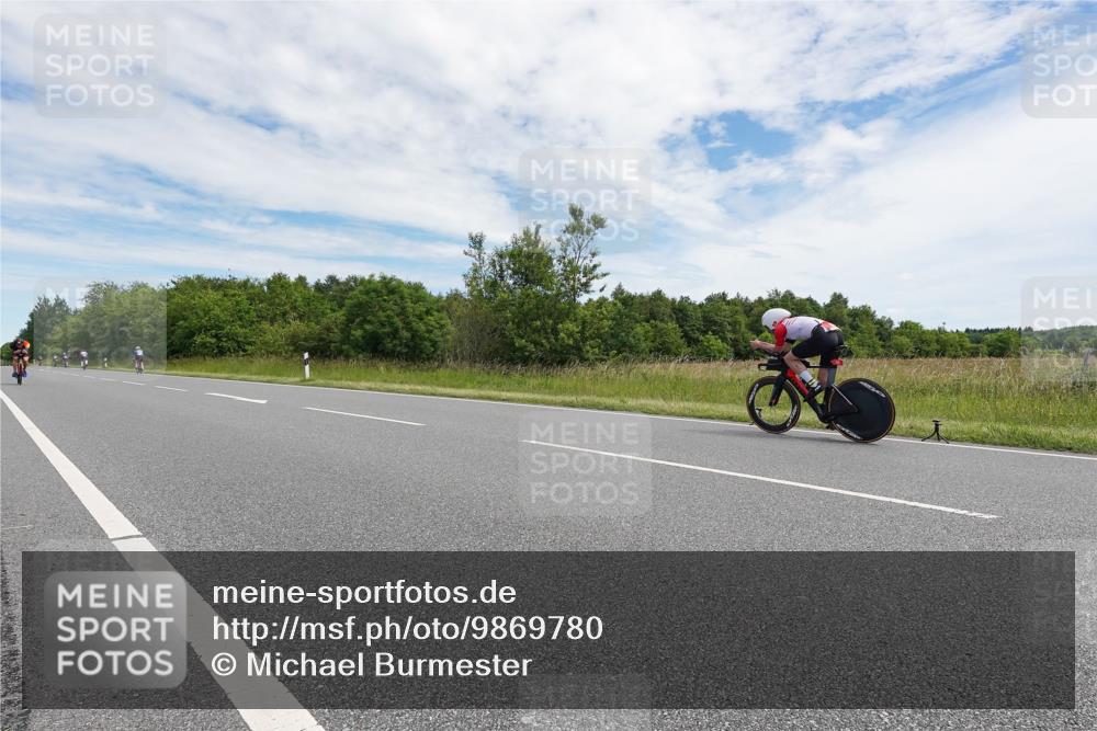 21.06.2026 - Viking Triathlon Michael Burmester http://msf.ph/oto/9869780 21.06.2026 12:05:10 Radfahren 83, 98, 142, 304, 474, 542, 642, 645 meine-sportfotos.de