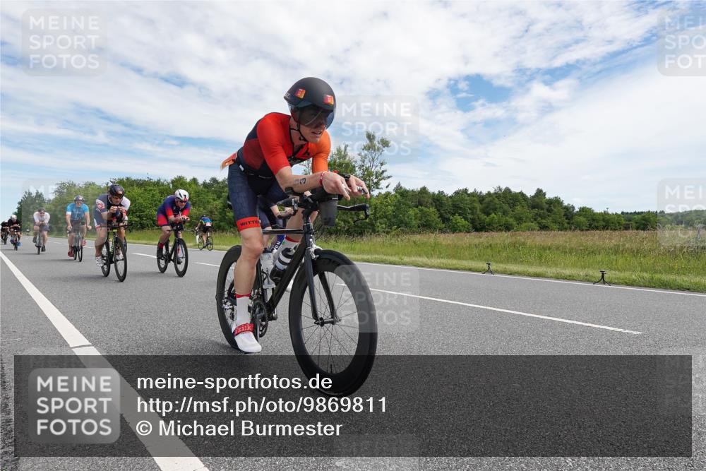 21.06.2026 - Viking Triathlon Michael Burmester http://msf.ph/oto/9869811 21.06.2026 12:05:32 Radfahren 16, 41, 53, 56, 86, 94, 132, 136, 165, 189, 198, 219, 239, 304, 364, 382, 407, 429, 442, 456, 474, 571, 634, 668 meine-sportfotos.de