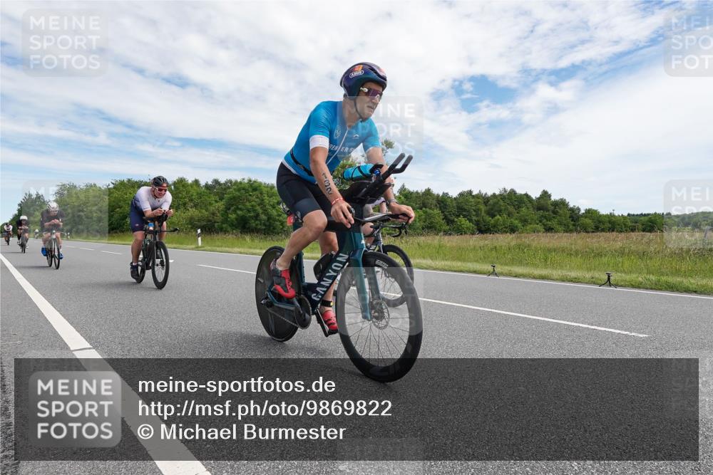 21.06.2026 - Viking Triathlon Michael Burmester http://msf.ph/oto/9869822 21.06.2026 12:05:33 Radfahren 16, 41, 53, 56, 86, 94, 132, 136, 165, 189, 198, 219, 239, 304, 364, 382, 407, 429, 442, 456, 474, 571, 634, 668 meine-sportfotos.de