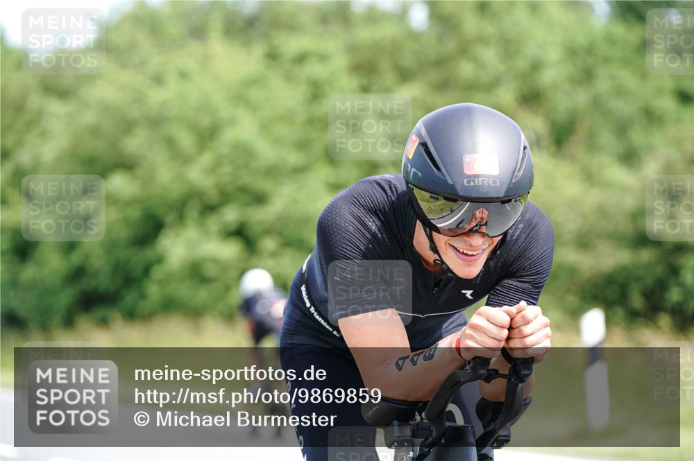 21.06.2026 - Viking Triathlon Michael Burmester http://msf.ph/oto/9869859 21.06.2026 12:31:31 Radfahren 151, 198, 315, 337, 446 meine-sportfotos.de