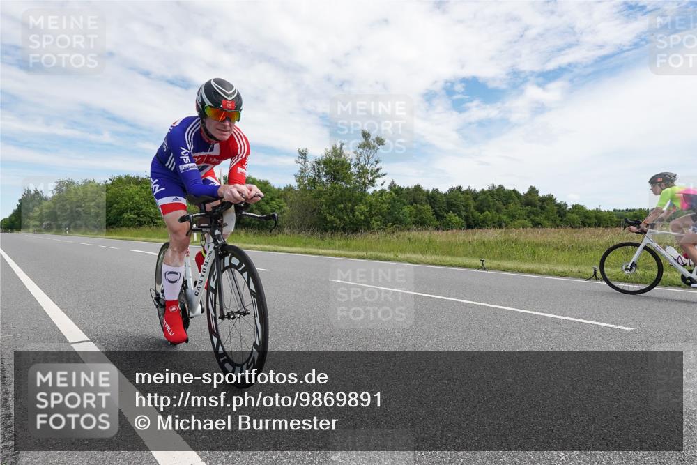 21.06.2026 - Viking Triathlon Michael Burmester http://msf.ph/oto/9869891 21.06.2026 12:06:01 Radfahren 26, 58, 282, 532, 625, 670 meine-sportfotos.de