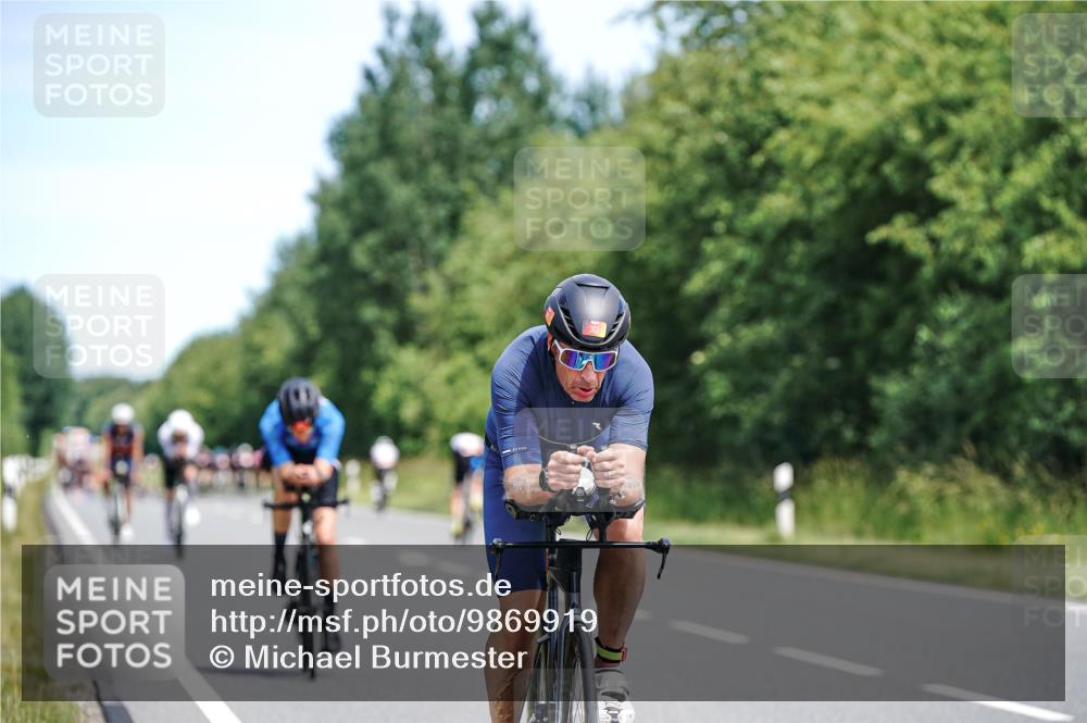 21.06.2026 - Viking Triathlon Michael Burmester http://msf.ph/oto/9869919 21.06.2026 12:31:58 Radfahren 27, 33, 75, 337, 365, 382, 482, 489, 532, 640, 641, 658 meine-sportfotos.de