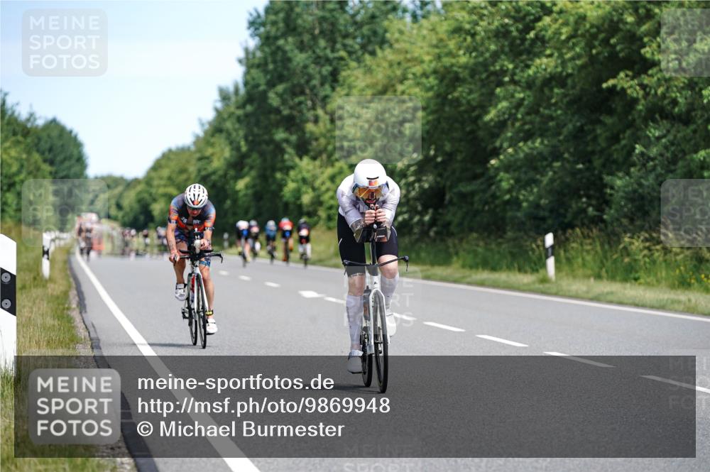 21.06.2026 - Viking Triathlon Michael Burmester http://msf.ph/oto/9869948 21.06.2026 12:32:02 Radfahren 33, 75, 303, 365, 382, 393, 482, 489, 513, 532, 640, 641, 658 meine-sportfotos.de
