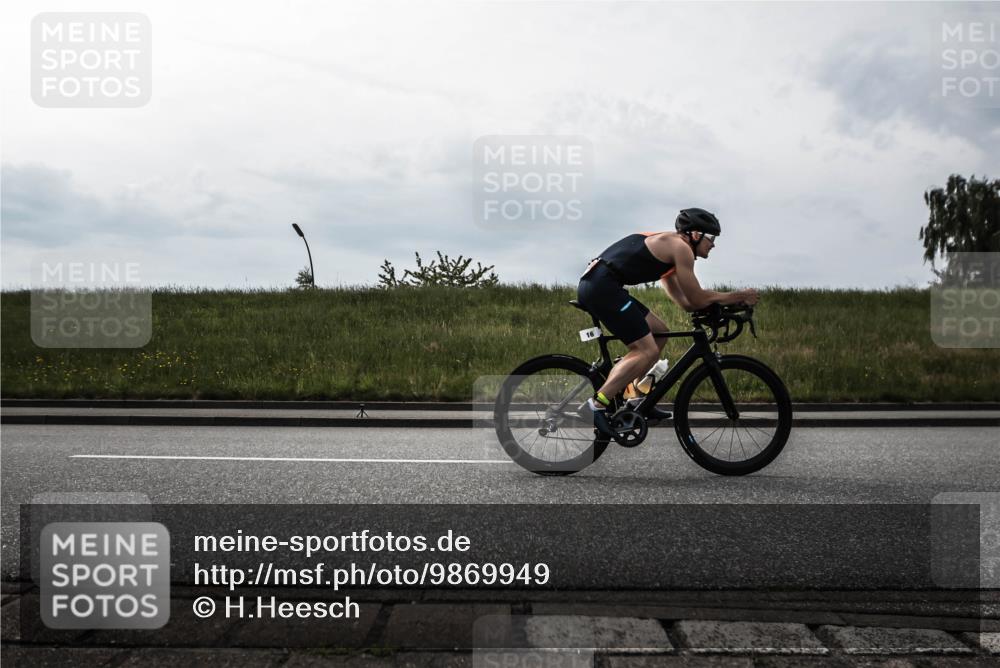 21.06.2026 - 29. Vierlanden-Triathlon H.Heesch http://msf.ph/oto/9869949 21.06.2026 09:17:35 Radfahren 3, 16, 51, 233 meine-sportfotos.de