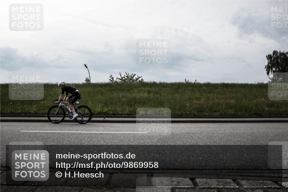 21.06.2026 - 29. Vierlanden-Triathlon H.Heesch http://msf.ph/oto/9869958 21.06.2026 09:17:53 Radfahren 55, 78, 106, 226 meine-sportfotos.de