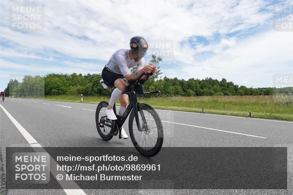 21.06.2026 - Viking Triathlon Michael Burmester http://msf.ph/oto/9869961 21.06.2026 12:07:14 Radfahren 44, 60, 166, 212, 267, 316, 348, 387, 419, 608, 615 meine-sportfotos.de
