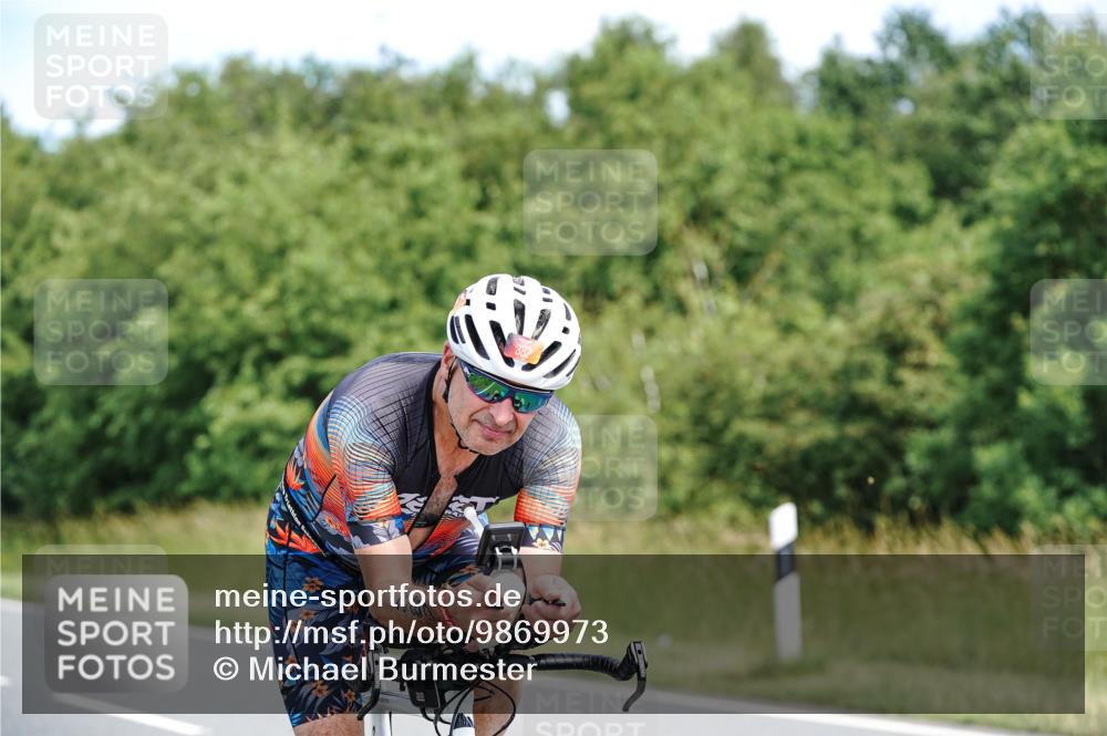 21.06.2026 - Viking Triathlon Michael Burmester http://msf.ph/oto/9869973 21.06.2026 12:32:05 Radfahren 33, 75, 303, 365, 382, 393, 482, 489, 513, 532, 601, 641, 658 meine-sportfotos.de