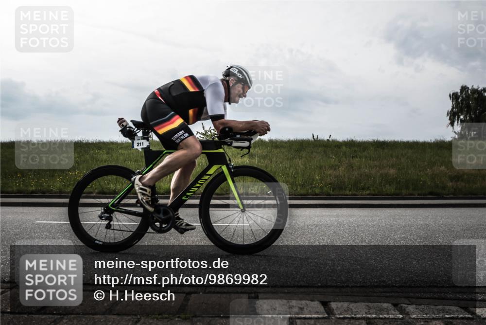 21.06.2026 - 29. Vierlanden-Triathlon H.Heesch http://msf.ph/oto/9869982 21.06.2026 09:18:14 Radfahren 211, 284, 291 meine-sportfotos.de
