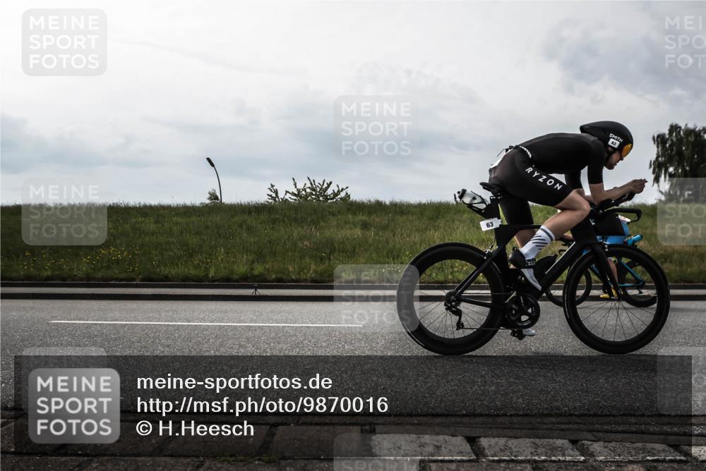 21.06.2026 - 29. Vierlanden-Triathlon H.Heesch http://msf.ph/oto/9870016 21.06.2026 09:18:44 Radfahren 63, 76, 196, 197, 293 meine-sportfotos.de