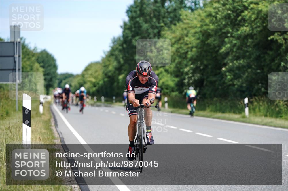 21.06.2026 - Viking Triathlon Michael Burmester http://msf.ph/oto/9870045 21.06.2026 12:32:43 Radfahren 97, 114, 116, 247, 265, 289, 301, 447, 454, 579, 626, 659 meine-sportfotos.de