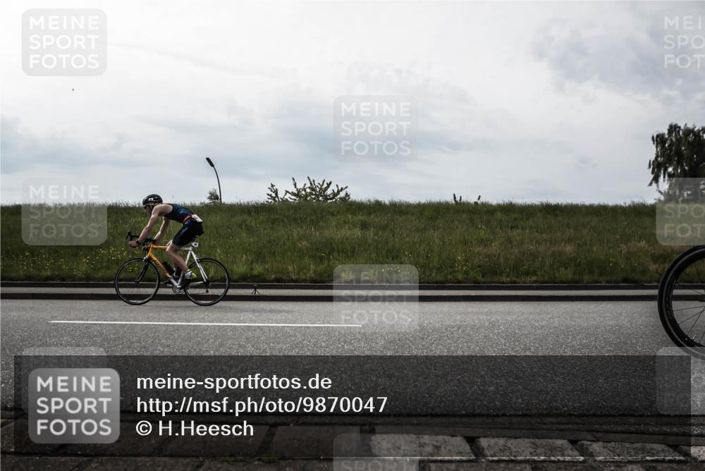 21.06.2026 - 29. Vierlanden-Triathlon H.Heesch http://msf.ph/oto/9870047 21.06.2026 09:19:05 Radfahren 56, 79, 107, 221 meine-sportfotos.de
