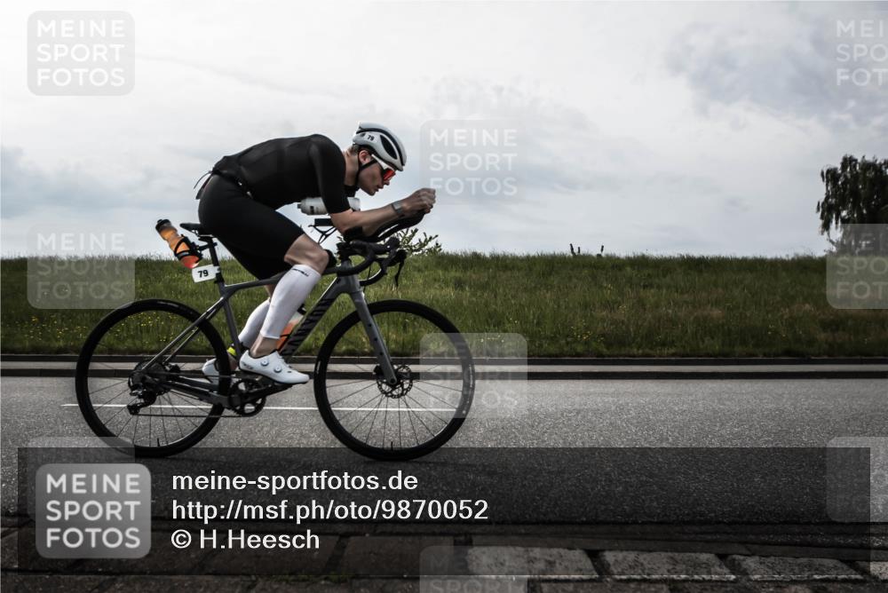 21.06.2026 - 29. Vierlanden-Triathlon H.Heesch http://msf.ph/oto/9870052 21.06.2026 09:19:11 Radfahren 79, 107, 268, 278 meine-sportfotos.de