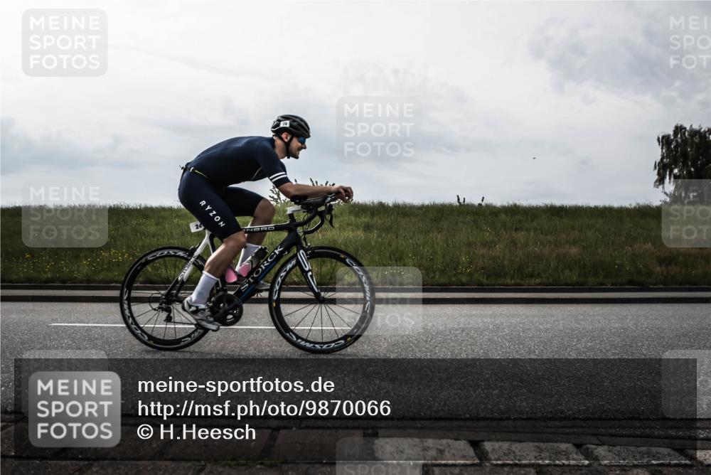 21.06.2026 - 29. Vierlanden-Triathlon H.Heesch http://msf.ph/oto/9870066 21.06.2026 09:19:19 Radfahren 24, 169, 224, 228, 278 meine-sportfotos.de