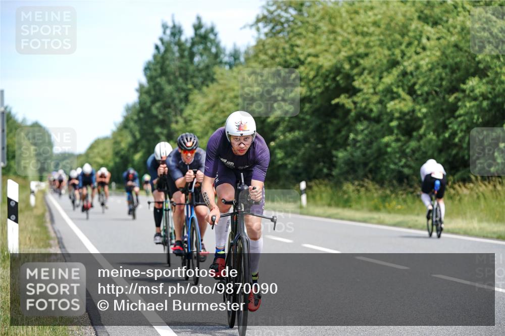 21.06.2026 - Viking Triathlon Michael Burmester http://msf.ph/oto/9870090 21.06.2026 12:32:51 Radfahren 93, 97, 114, 116, 237, 247, 265, 289, 301, 447, 450, 454, 579, 626, 659 meine-sportfotos.de