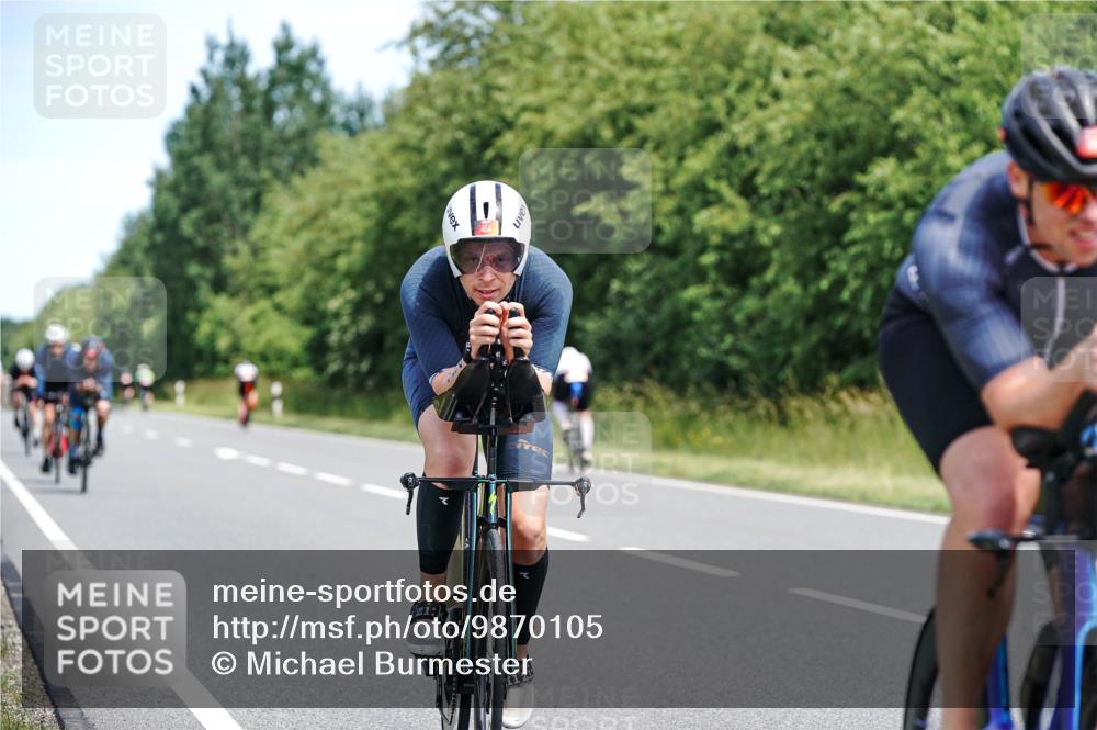 21.06.2026 - Viking Triathlon Michael Burmester http://msf.ph/oto/9870105 21.06.2026 12:32:52 Radfahren 93, 97, 114, 116, 237, 247, 265, 289, 447, 450, 454, 579, 626, 659 meine-sportfotos.de