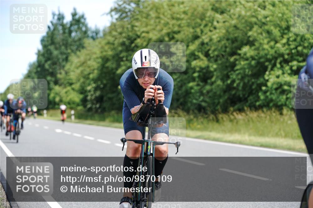 21.06.2026 - Viking Triathlon Michael Burmester http://msf.ph/oto/9870109 21.06.2026 12:32:52 Radfahren 93, 97, 114, 116, 237, 247, 265, 289, 447, 450, 454, 579, 626, 659 meine-sportfotos.de