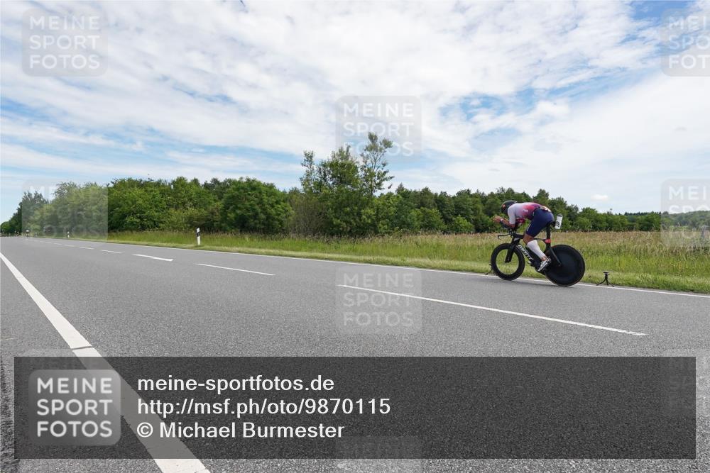21.06.2026 - Viking Triathlon Michael Burmester http://msf.ph/oto/9870115 21.06.2026 12:08:28 Radfahren 37, 123, 138, 295, 411, 490, 652 meine-sportfotos.de