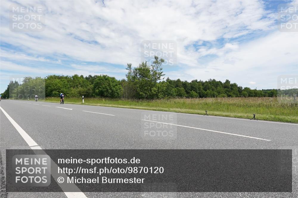 21.06.2026 - Viking Triathlon Michael Burmester http://msf.ph/oto/9870120 21.06.2026 12:08:42 Radfahren 37, 68, 89, 123, 123, 224, 266, 295, 370, 409, 427 meine-sportfotos.de