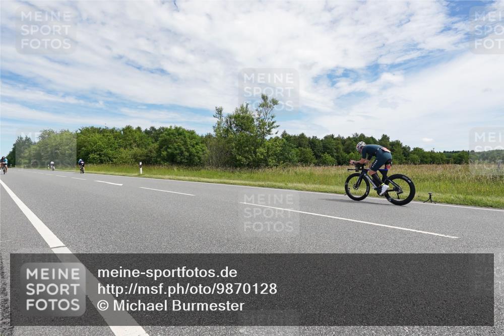 21.06.2026 - Viking Triathlon Michael Burmester http://msf.ph/oto/9870128 21.06.2026 12:08:43 Radfahren 68, 72, 89, 123, 123, 224, 266, 295, 370, 409, 427 meine-sportfotos.de