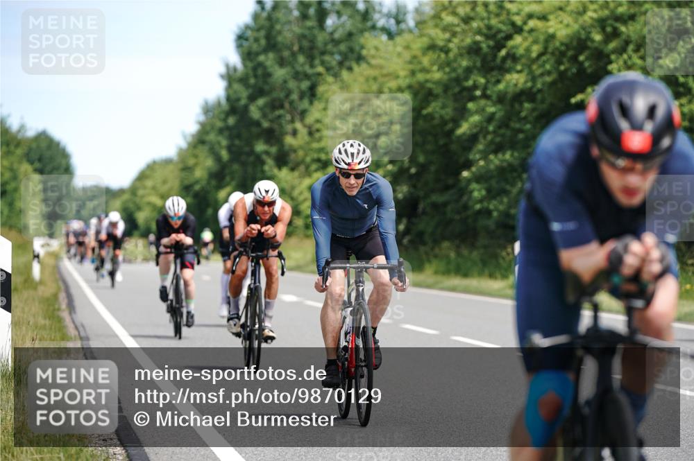 21.06.2026 - Viking Triathlon Michael Burmester http://msf.ph/oto/9870129 21.06.2026 12:32:55 Radfahren 93, 97, 114, 116, 172, 237, 247, 265, 289, 447, 450, 454, 579 meine-sportfotos.de