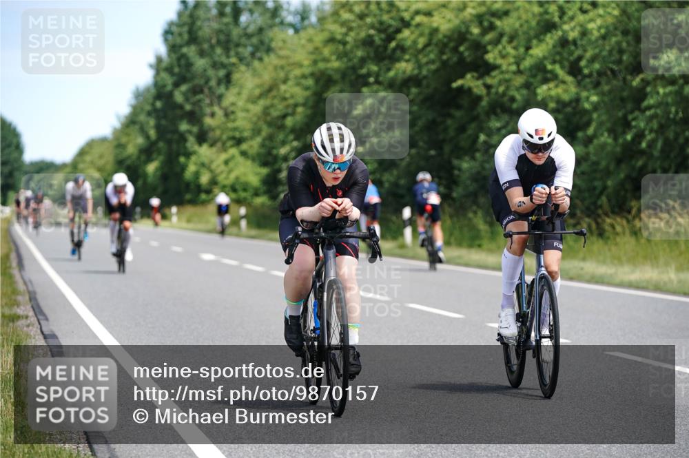 21.06.2026 - Viking Triathlon Michael Burmester http://msf.ph/oto/9870157 21.06.2026 12:32:58 Radfahren 93, 97, 114, 116, 172, 237, 247, 289, 450, 454, 579 meine-sportfotos.de