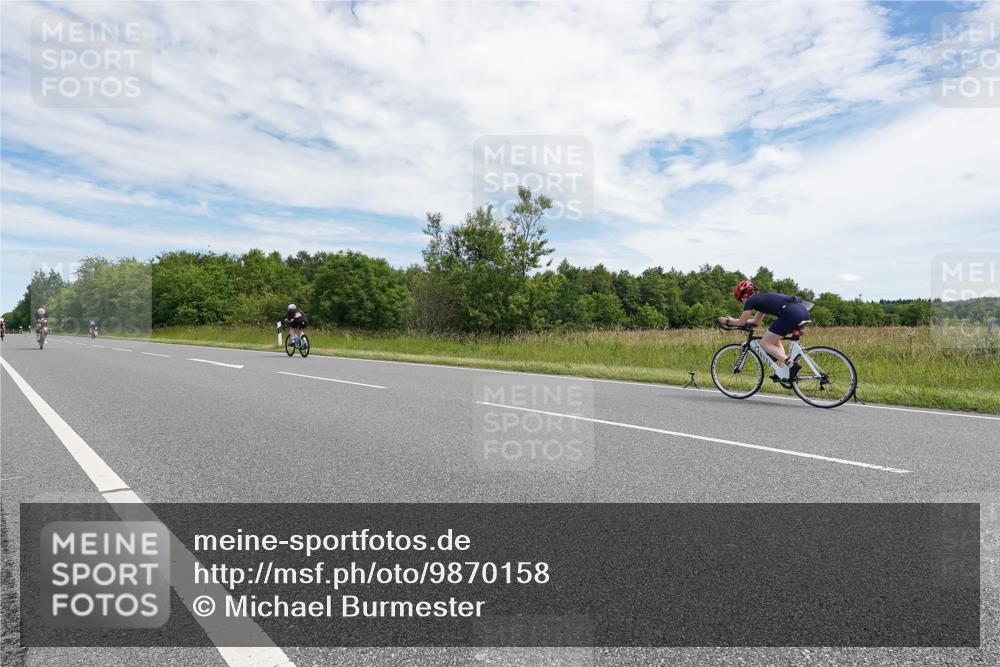 21.06.2026 - Viking Triathlon Michael Burmester http://msf.ph/oto/9870158 21.06.2026 12:08:56 Radfahren 63, 68, 72, 84, 123, 162, 181, 224, 266, 359, 370, 370, 409, 427, 427 meine-sportfotos.de