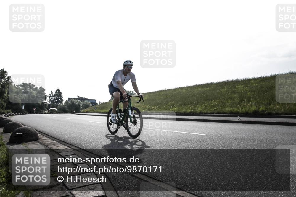 21.06.2026 - 29. Vierlanden-Triathlon H.Heesch http://msf.ph/oto/9870171 21.06.2026 09:05:34 Radfahren 58 meine-sportfotos.de