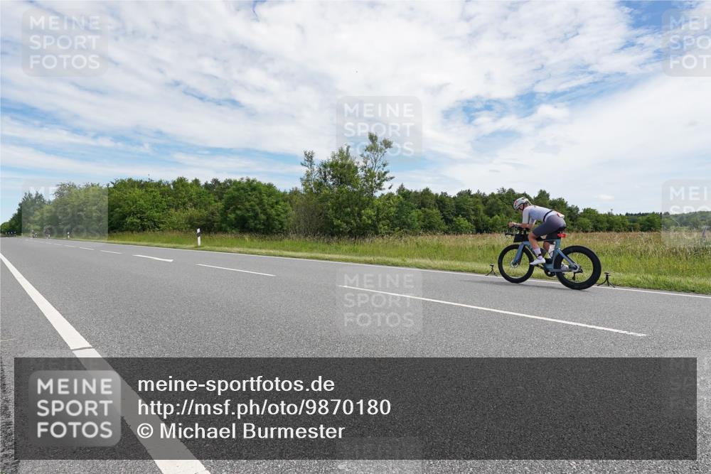 21.06.2026 - Viking Triathlon Michael Burmester http://msf.ph/oto/9870180 21.06.2026 12:09:05 Radfahren 63, 72, 84, 104, 109, 115, 145, 162, 180, 181, 181, 359, 370, 409, 427, 500, 626 meine-sportfotos.de