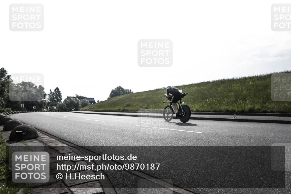 21.06.2026 - 29. Vierlanden-Triathlon H.Heesch http://msf.ph/oto/9870187 21.06.2026 09:05:56 Radfahren  meine-sportfotos.de