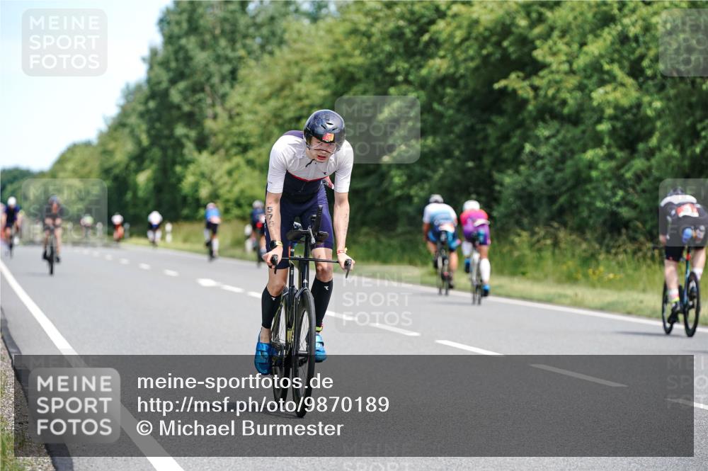 21.06.2026 - Viking Triathlon Michael Burmester http://msf.ph/oto/9870189 21.06.2026 12:33:02 Radfahren 93, 97, 114, 116, 122, 172, 237, 247, 289, 450, 579 meine-sportfotos.de