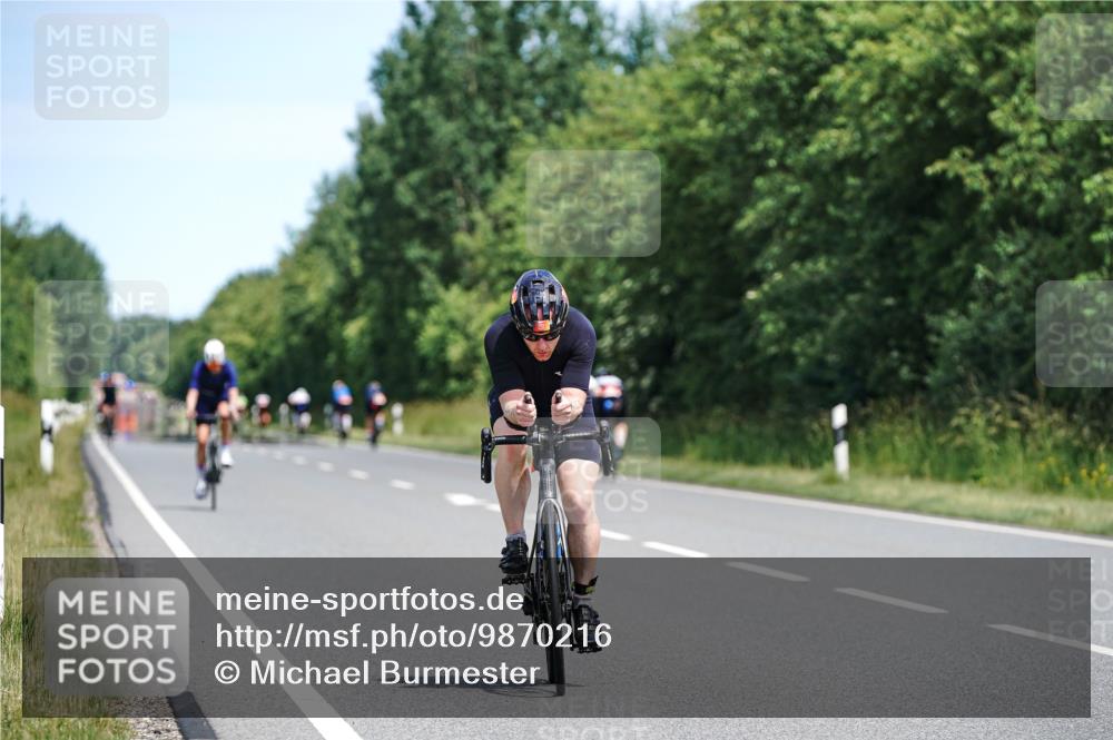 21.06.2026 - Viking Triathlon Michael Burmester http://msf.ph/oto/9870216 21.06.2026 12:33:07 Radfahren 93, 114, 116, 122, 172, 237, 247, 274, 289, 403, 450, 579, 642 meine-sportfotos.de