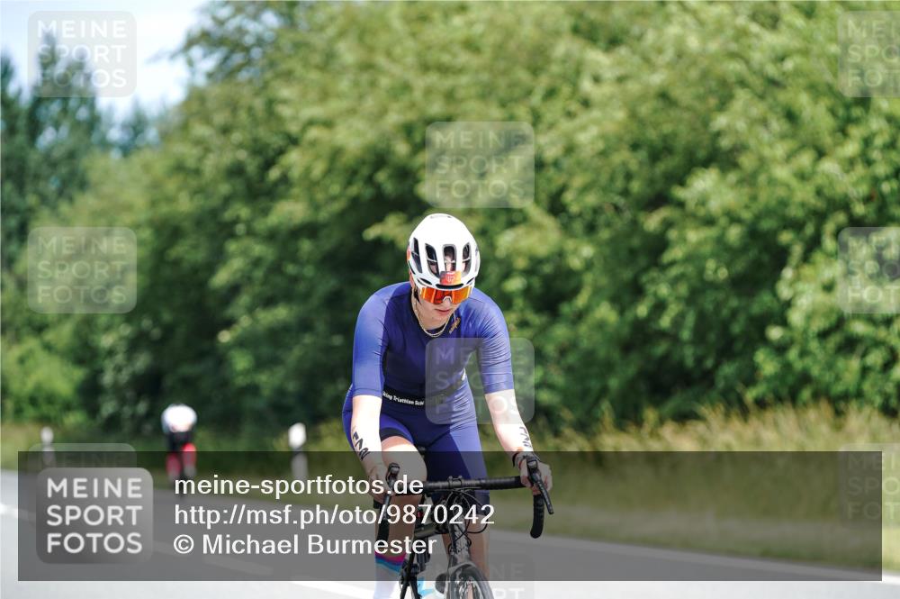 21.06.2026 - Viking Triathlon Michael Burmester http://msf.ph/oto/9870242 21.06.2026 12:33:12 Radfahren 85, 88, 93, 122, 167, 172, 237, 274, 287, 403, 450, 492, 497, 528, 642 meine-sportfotos.de