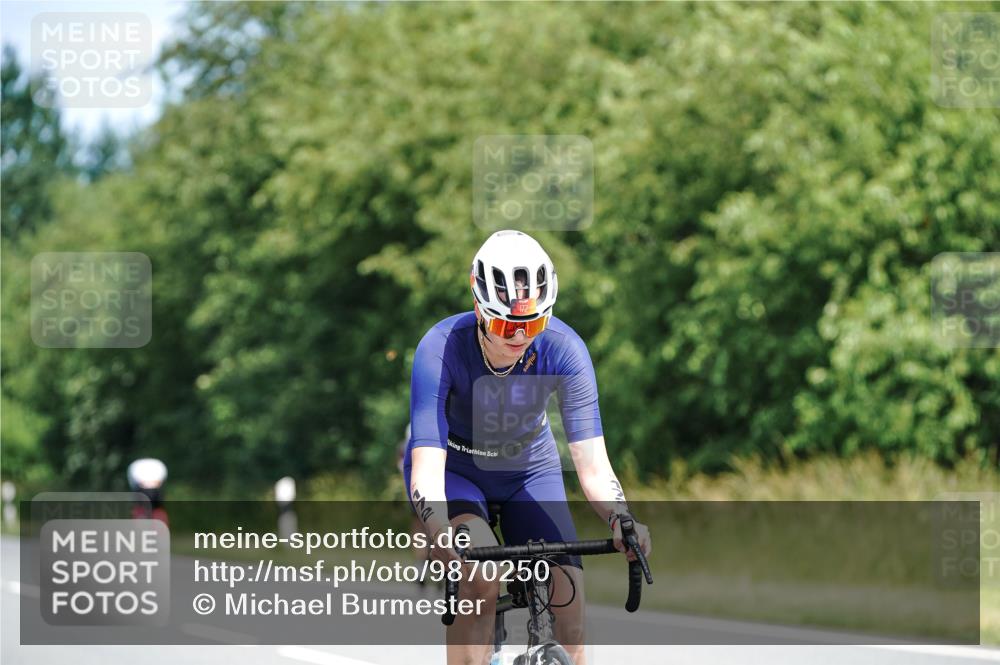 21.06.2026 - Viking Triathlon Michael Burmester http://msf.ph/oto/9870250 21.06.2026 12:33:12 Radfahren 85, 88, 93, 122, 167, 172, 237, 274, 287, 403, 450, 492, 497, 528, 642 meine-sportfotos.de