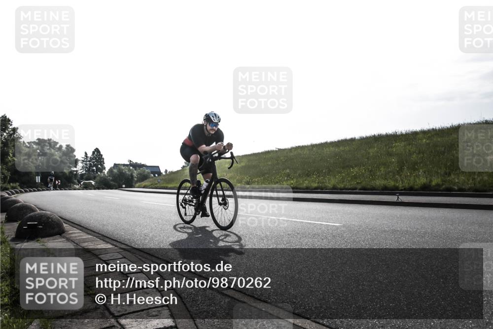 21.06.2026 - 29. Vierlanden-Triathlon H.Heesch http://msf.ph/oto/9870262 21.06.2026 09:08:05 Radfahren 93 meine-sportfotos.de