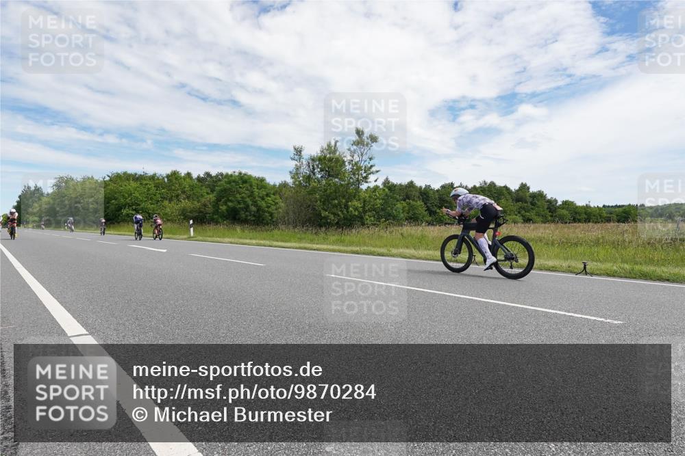 21.06.2026 - Viking Triathlon Michael Burmester http://msf.ph/oto/9870284 21.06.2026 12:09:51 Radfahren 64, 185, 185, 378, 378, 438, 460, 484, 522 meine-sportfotos.de