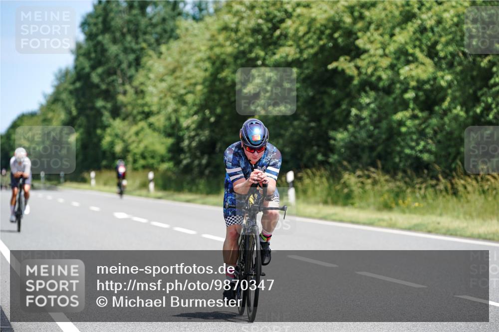 21.06.2026 - Viking Triathlon Michael Burmester http://msf.ph/oto/9870347 21.06.2026 12:33:51 Radfahren 56, 224, 282, 305, 493, 495, 652 meine-sportfotos.de