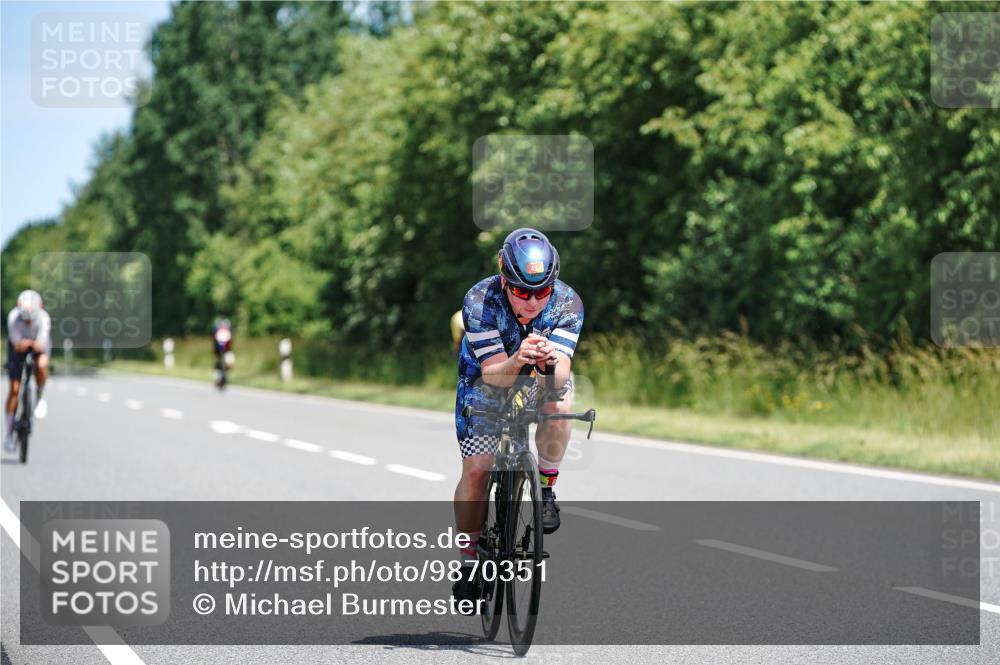 21.06.2026 - Viking Triathlon Michael Burmester http://msf.ph/oto/9870351 21.06.2026 12:33:51 Radfahren 56, 224, 282, 305, 493, 495, 652 meine-sportfotos.de
