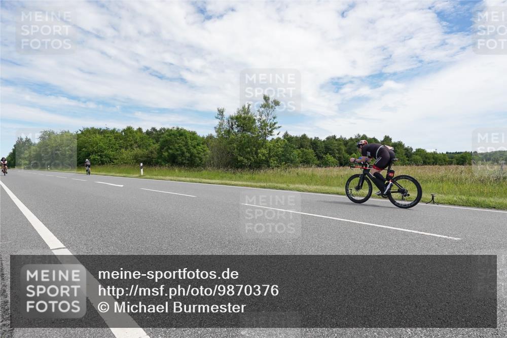 21.06.2026 - Viking Triathlon Michael Burmester http://msf.ph/oto/9870376 21.06.2026 12:10:55 Radfahren 95, 199, 203, 227, 244, 250, 283, 337, 433, 459, 526, 557, 560, 619 meine-sportfotos.de