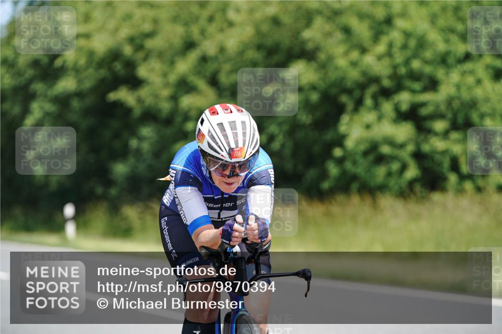 21.06.2026 - Viking Triathlon Michael Burmester http://msf.ph/oto/9870394 21.06.2026 12:34:00 Radfahren 69, 224, 224, 282, 351, 493, 495, 541, 652 meine-sportfotos.de
