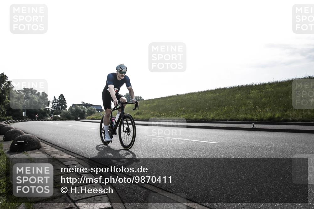 21.06.2026 - 29. Vierlanden-Triathlon H.Heesch http://msf.ph/oto/9870411 21.06.2026 09:11:05 Radfahren 107, 172 meine-sportfotos.de