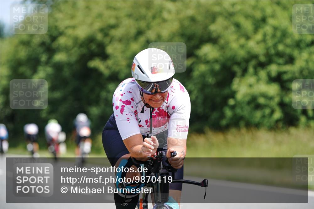 21.06.2026 - Viking Triathlon Michael Burmester http://msf.ph/oto/9870419 21.06.2026 12:34:12 Radfahren 28, 69, 224, 351, 360, 493, 541, 610 meine-sportfotos.de