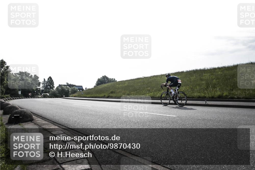 21.06.2026 - 29. Vierlanden-Triathlon H.Heesch http://msf.ph/oto/9870430 21.06.2026 09:11:16 Radfahren 26 meine-sportfotos.de