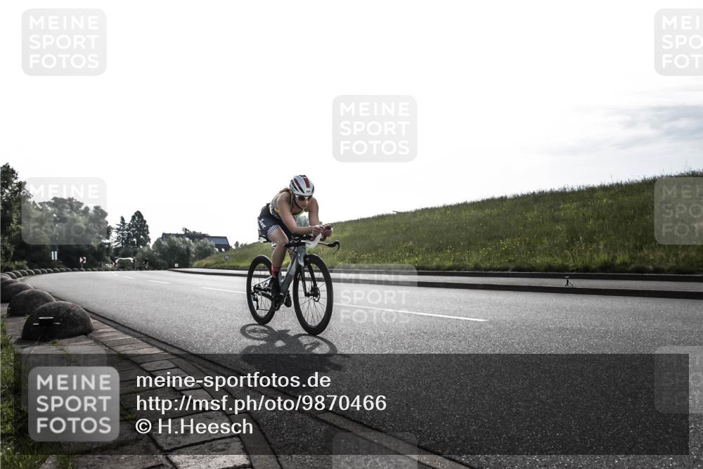 21.06.2026 - 29. Vierlanden-Triathlon H.Heesch http://msf.ph/oto/9870466 21.06.2026 09:12:09 Radfahren 241 meine-sportfotos.de