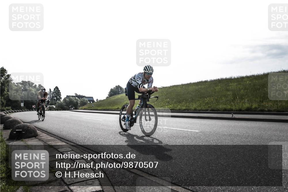 21.06.2026 - 29. Vierlanden-Triathlon H.Heesch http://msf.ph/oto/9870507 21.06.2026 09:12:45 Radfahren 13, 15, 132, 290 meine-sportfotos.de