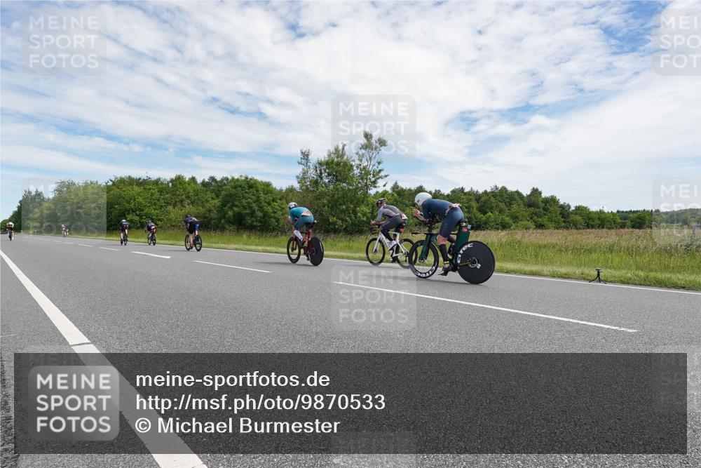 21.06.2026 - Viking Triathlon Michael Burmester http://msf.ph/oto/9870533 21.06.2026 12:11:48 Radfahren 40, 141, 220, 272, 286, 413, 434, 498, 512, 649 meine-sportfotos.de