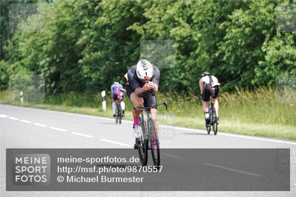 21.06.2026 - Viking Triathlon Michael Burmester http://msf.ph/oto/9870557 21.06.2026 12:34:59 Radfahren 96, 195, 197, 212, 248, 389, 432, 590, 616 meine-sportfotos.de